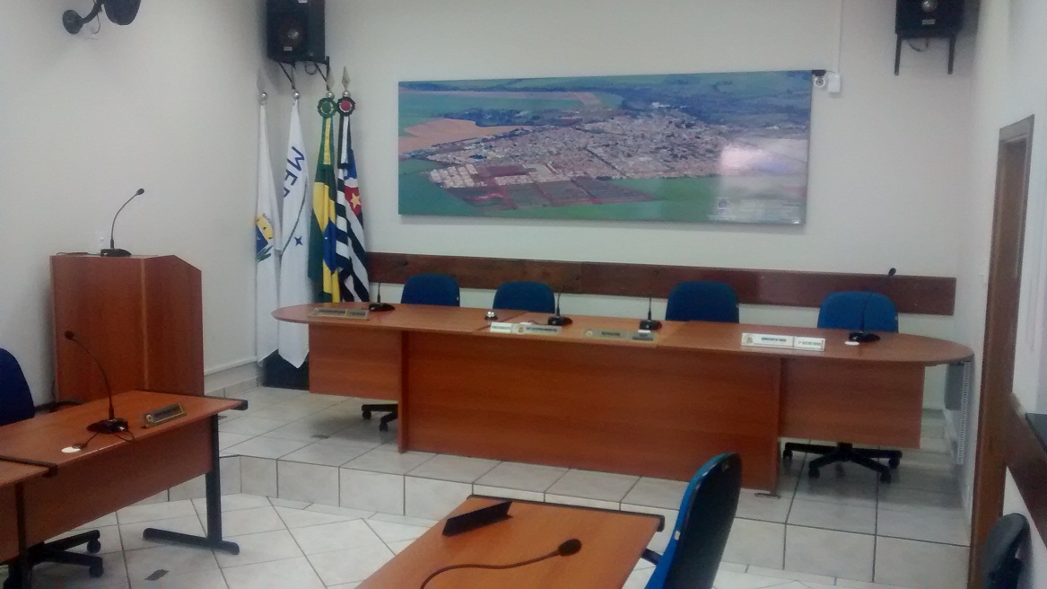 Câmara Municipal de Barrinha implanta melhorias no Plenário